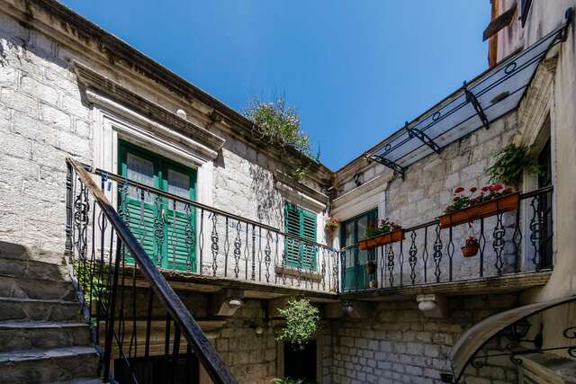 Апартаменты Three square apartment Котор-20